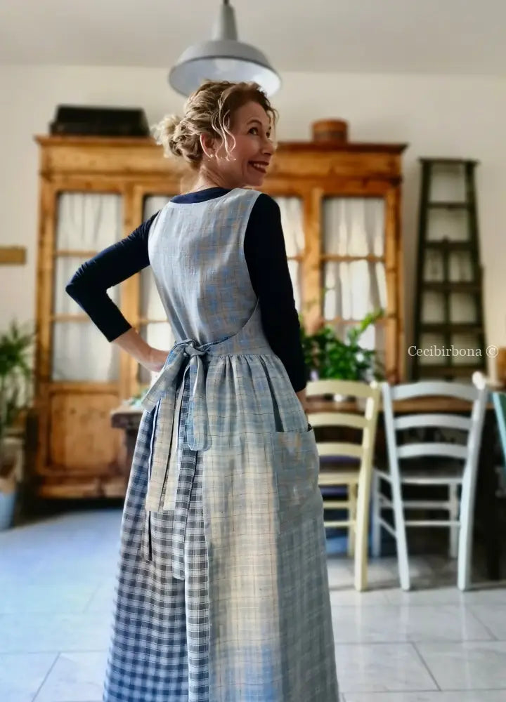 Grembiule in lino patchwork celeste (Ref. 390) grembiule donna tessuti moderni