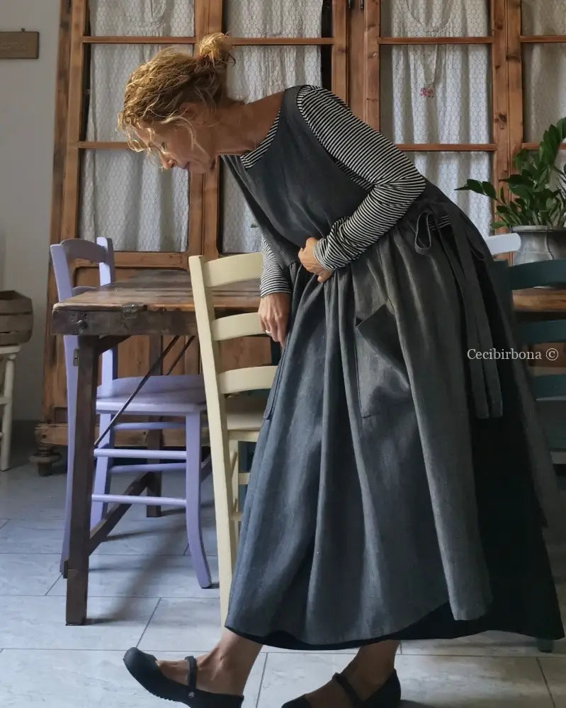 Grembiule in lino spigato grigio scuro con tasche (Ref. 71) grembiule donna tessuti moderni