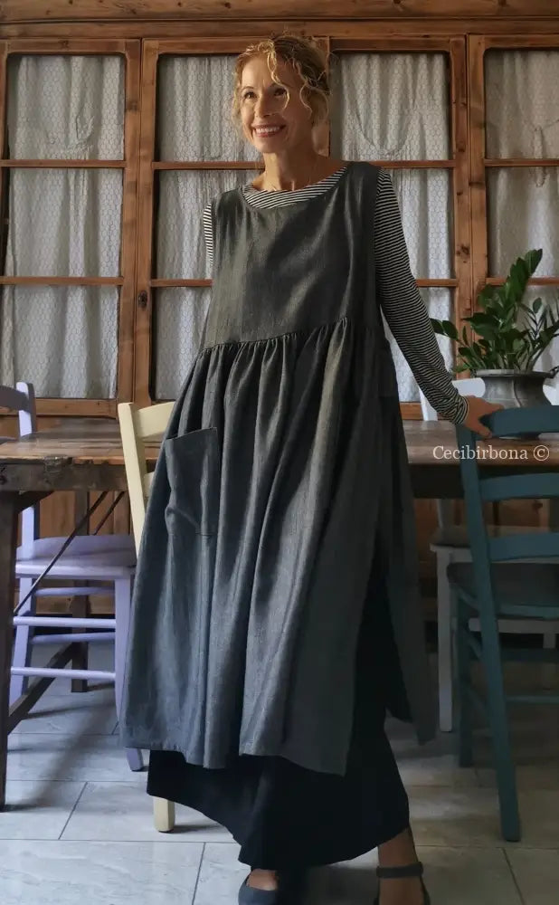 Grembiule in lino spigato grigio scuro con tasche (Ref. 71) grembiule donna tessuti moderni