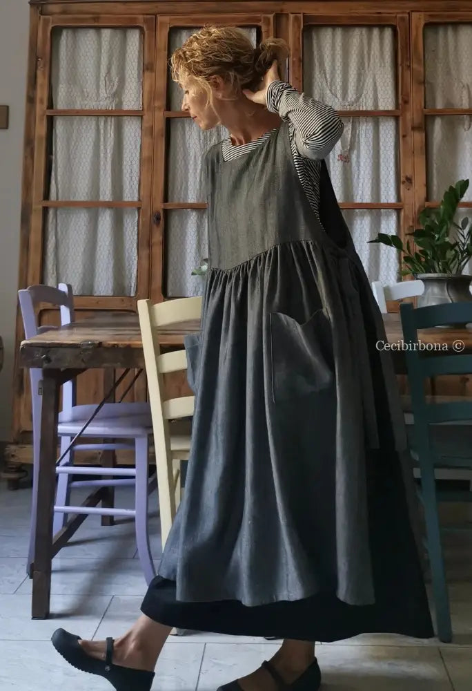 Grembiule in lino spigato grigio scuro con tasche (Ref. 71) grembiule donna tessuti moderni