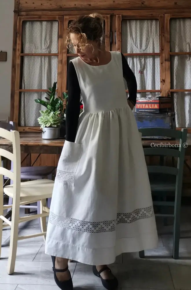 Grembiule in lino vintage con tramezzo all’uncinetto (Ref. 128) grembiule donna in tessuto antico