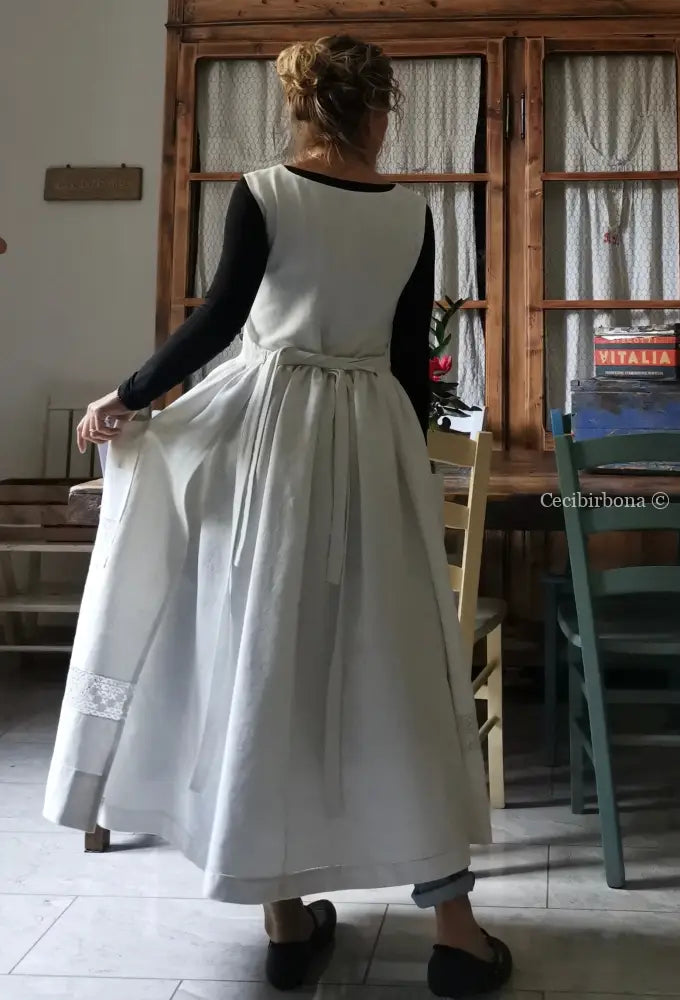 Grembiule in lino vintage con tramezzo all’uncinetto (Ref. 128) grembiule donna in tessuto antico