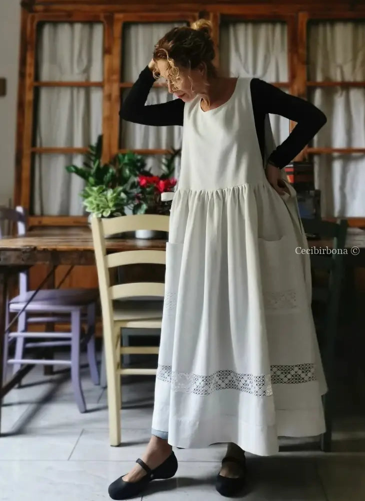 Grembiule in lino vintage con tramezzo all’uncinetto (Ref. 128) grembiule donna in tessuto antico