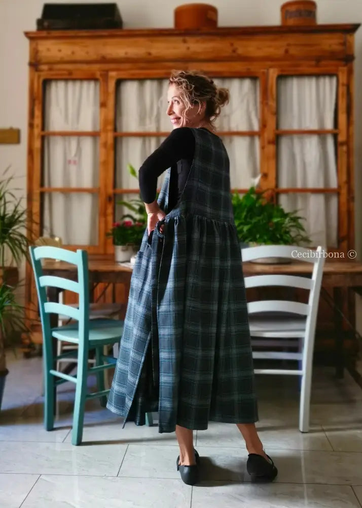 Grembiule in pura lana tartan grigia e azzurro (Ref. 416) grembiule donna tessuti moderni
