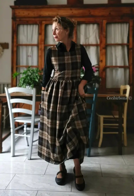 Grembiule in pura lana tartan marrone e beige (Rif. 454) grembiule donna tessuti moderni