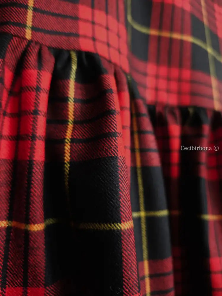 Grembiule in pura lana tartan nera e rossa (Ref. 425) grembiule donna tessuti moderni