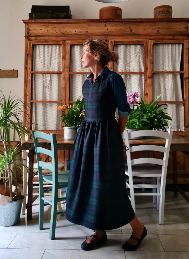 Grembiule in pura lana tartan verde e blu (Ref. 423) grembiule donna tessuti moderni