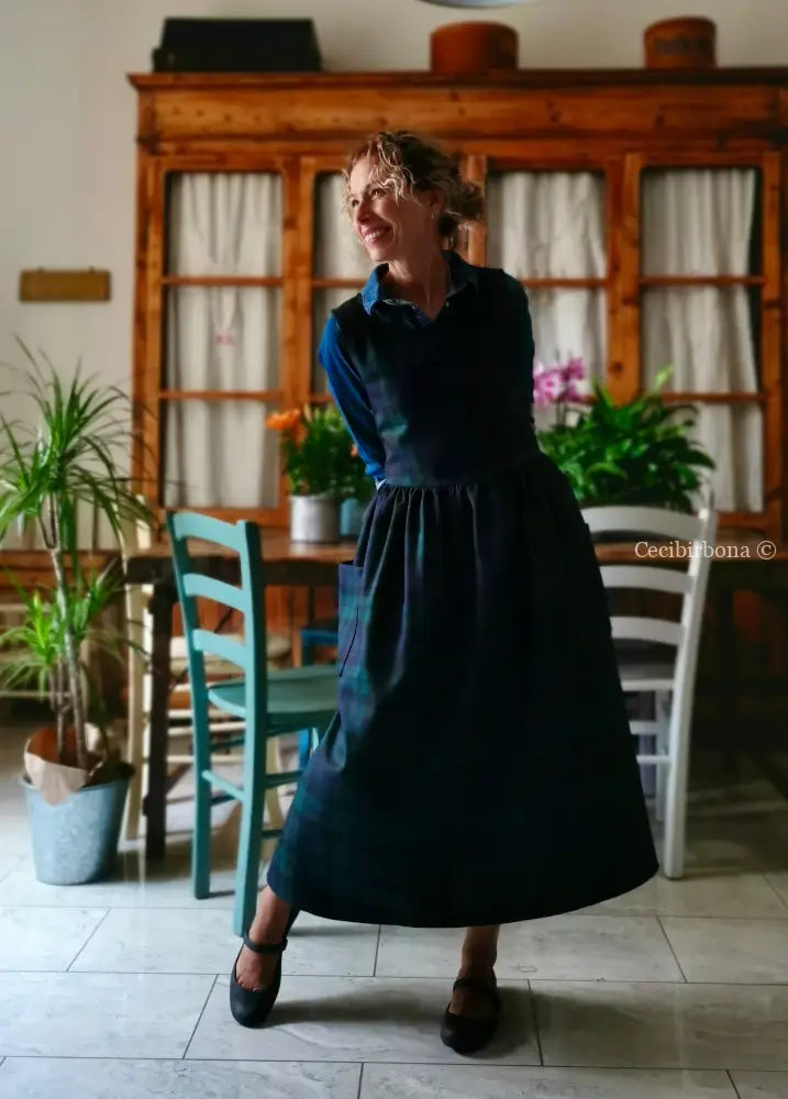 Grembiule in pura lana tartan verde e blu (Ref. 423) grembiule donna tessuti moderni