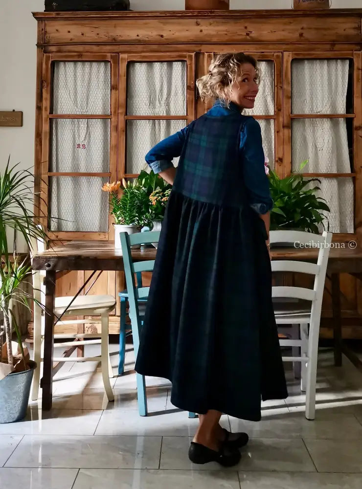 Grembiule in pura lana tartan verde e blu (Ref. 423) grembiule donna tessuti moderni