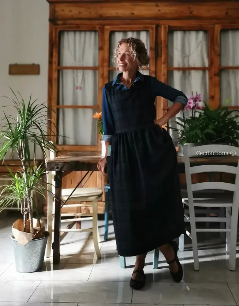 Grembiule in pura lana tartan verde e blu (Ref. 423) grembiule donna tessuti moderni