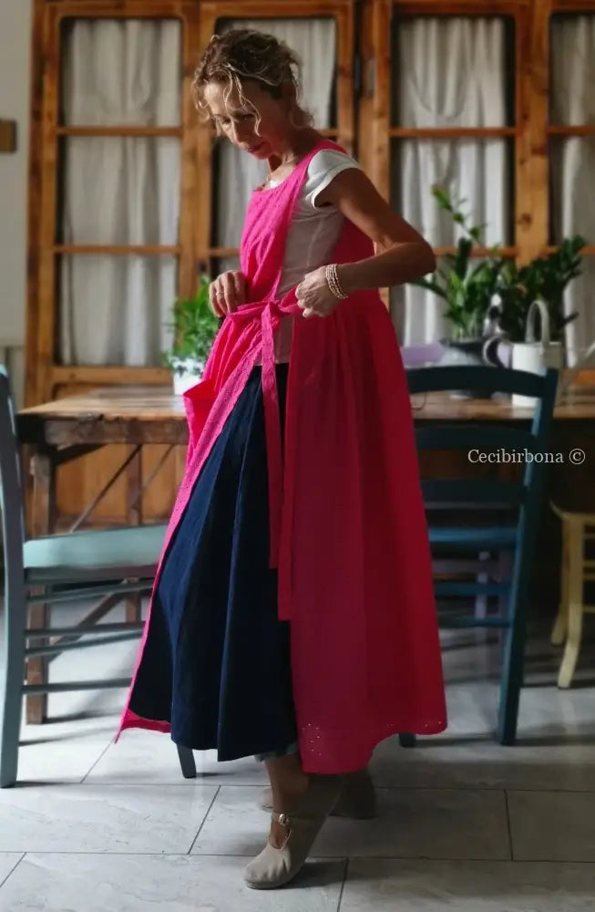 Grembiule in sangallo rosa fucsia (Ref. 329) grembiule donna tessuti moderni
