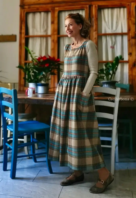 Grembiule in tartan marrone e azzurro (Ref. 362) grembiule donna tessuti moderni