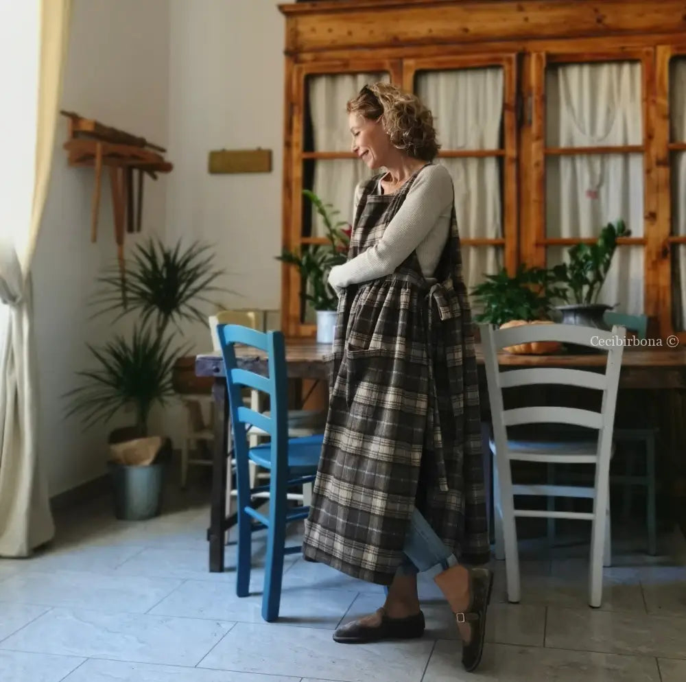 Grembiule in tartan marrone (Ref. 361) grembiule donna tessuti moderni