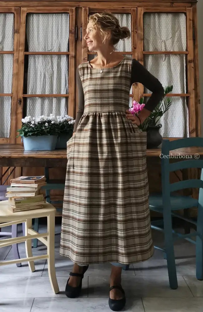 Grembiule in tartan marrone (Ref. 65) grembiule donna tessuti moderni