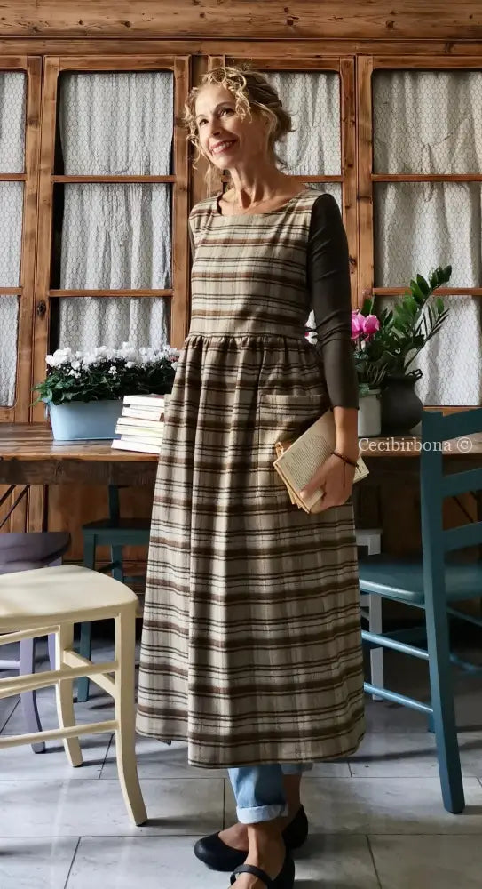 Grembiule in tartan marrone (Ref. 65) grembiule donna tessuti moderni