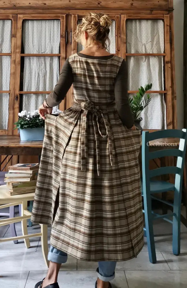 Grembiule in tartan marrone (Ref. 65) grembiule donna tessuti moderni