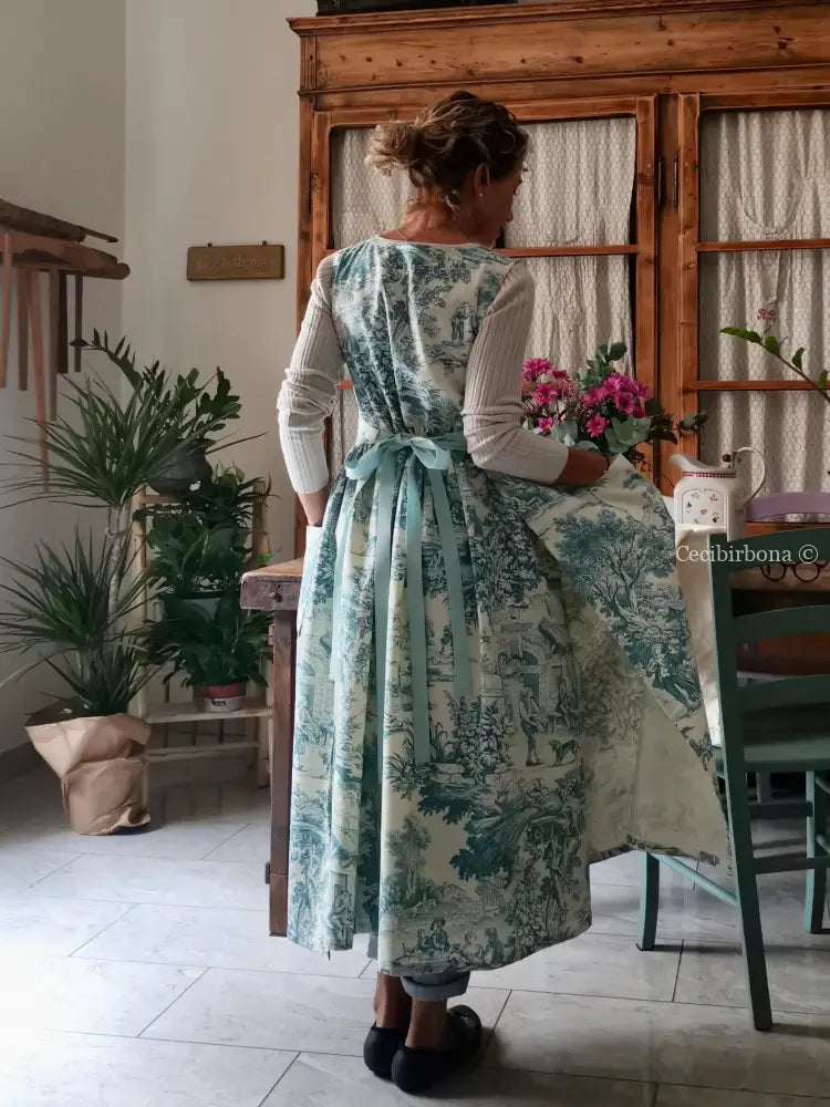 Grembiule in toile de Jouy carta da zucchero con lacci in gros grain (Ref. 333) grembiule donna tessuti moderni