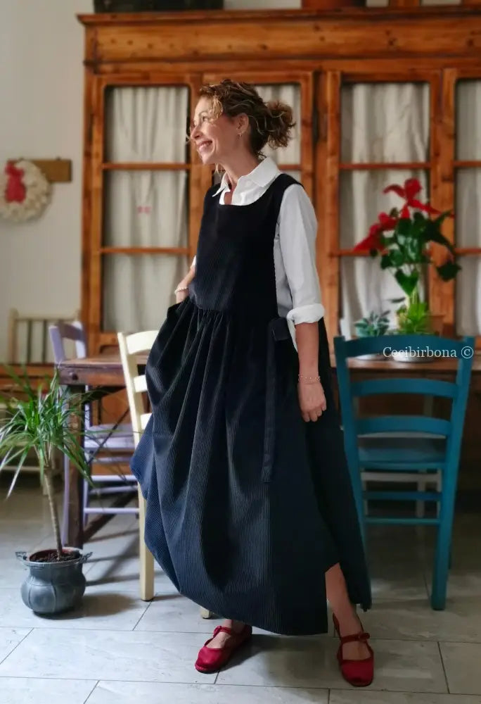 Grembiule in velluto a coste blue (Ref. 470) grembiule donna tessuti moderni