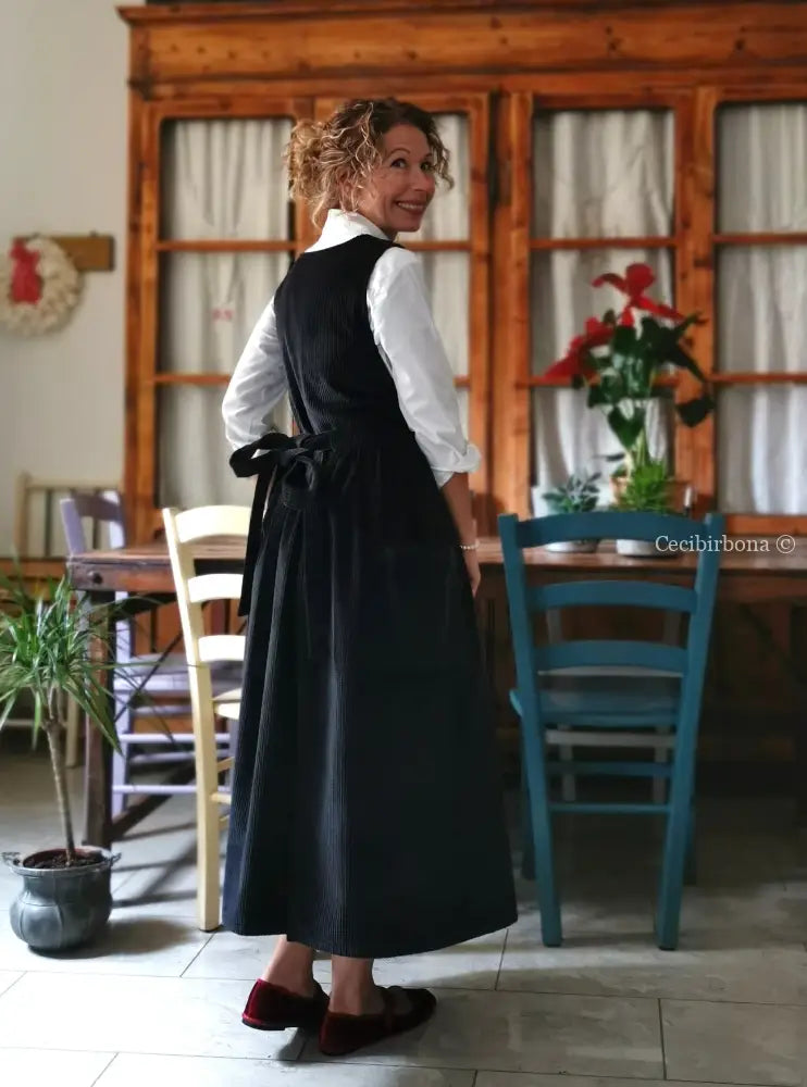 Grembiule in velluto a coste blue (Ref. 470) grembiule donna tessuti moderni