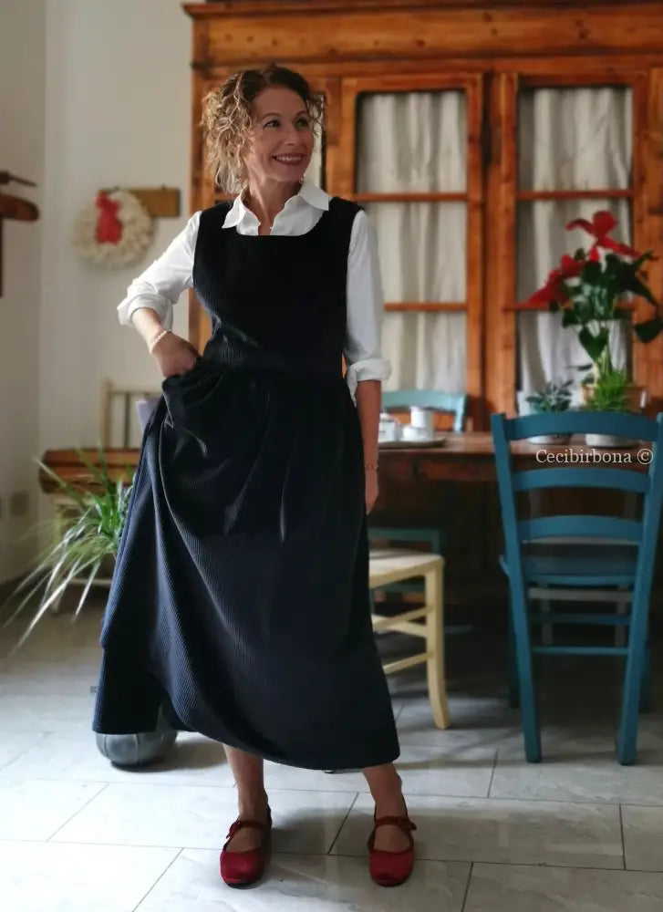 Grembiule in velluto a coste blue (Ref. 470) grembiule donna tessuti moderni