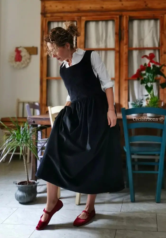 Grembiule in velluto a coste blue (Ref. 470) grembiule donna tessuti moderni