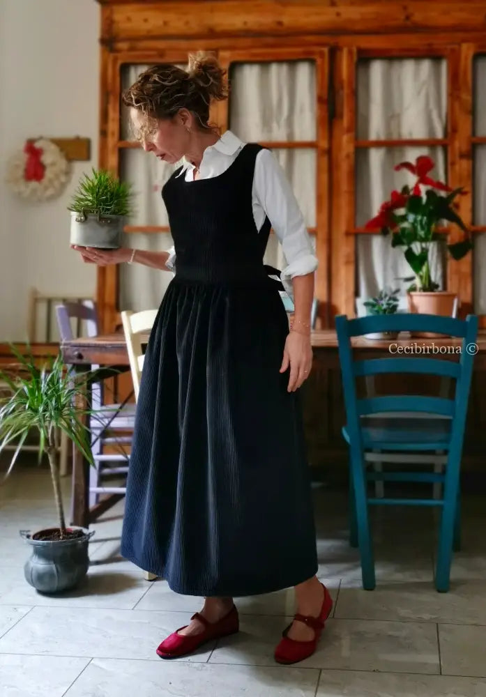 Grembiule in velluto a coste blue (Ref. 470) grembiule donna tessuti moderni