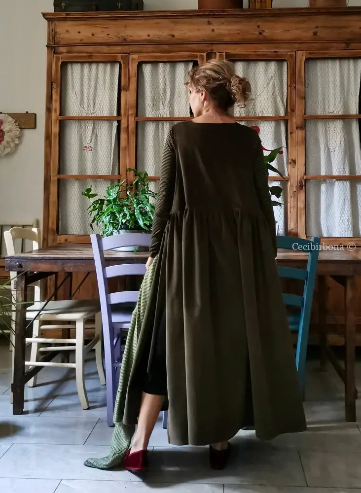 Grembiule in velluto millerighe verde muschio (Ref. 61) grembiule donna tessuti moderni