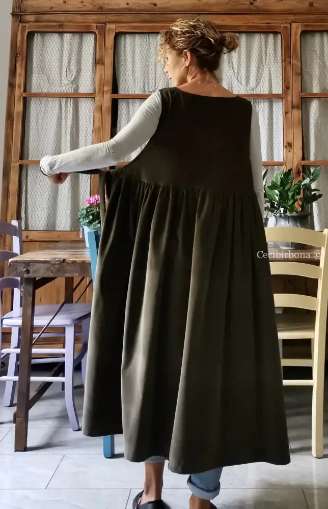 Grembiule in velluto millerighe verde muschio (Ref. 61) grembiule donna tessuti moderni