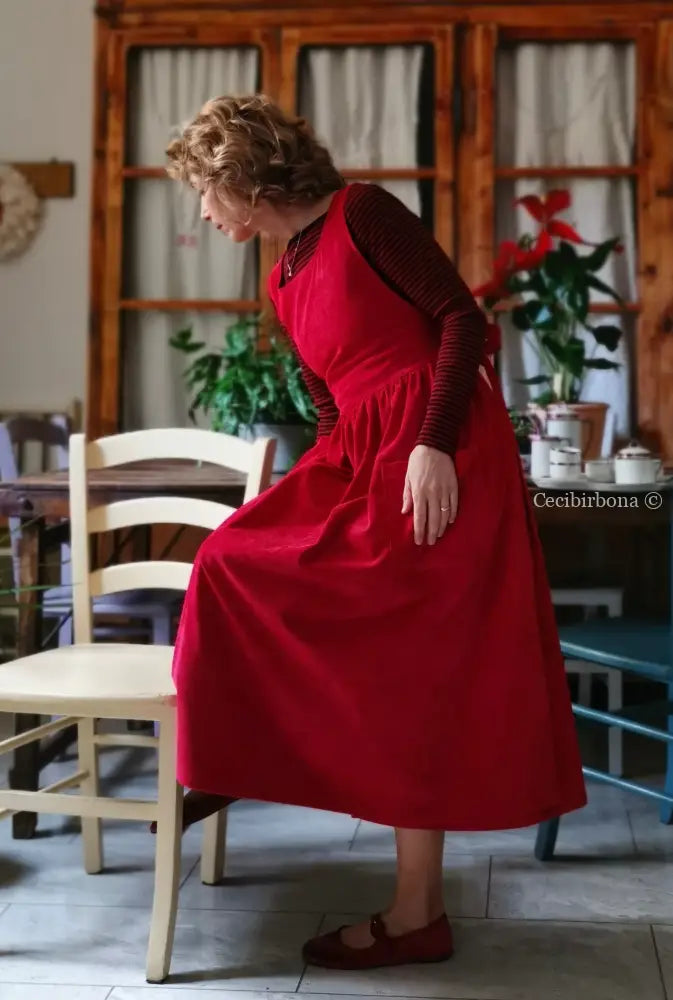 Grembiule in velluto rosso ciliegia (Ref. 460) grembiule donna tessuti moderni