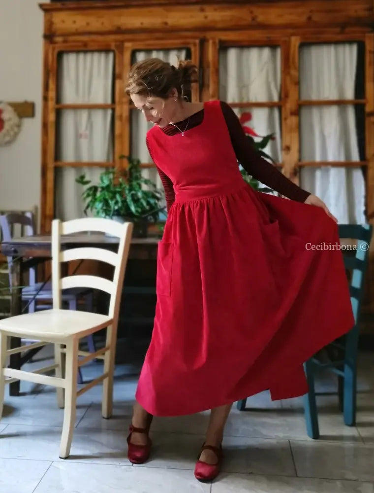 Grembiule in velluto rosso ciliegia (Ref. 460) grembiule donna tessuti moderni