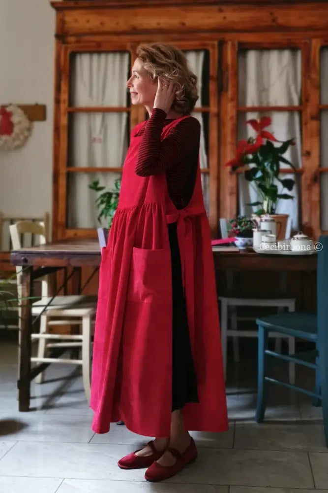 Grembiule in velluto rosso ciliegia (Ref. 460) grembiule donna tessuti moderni