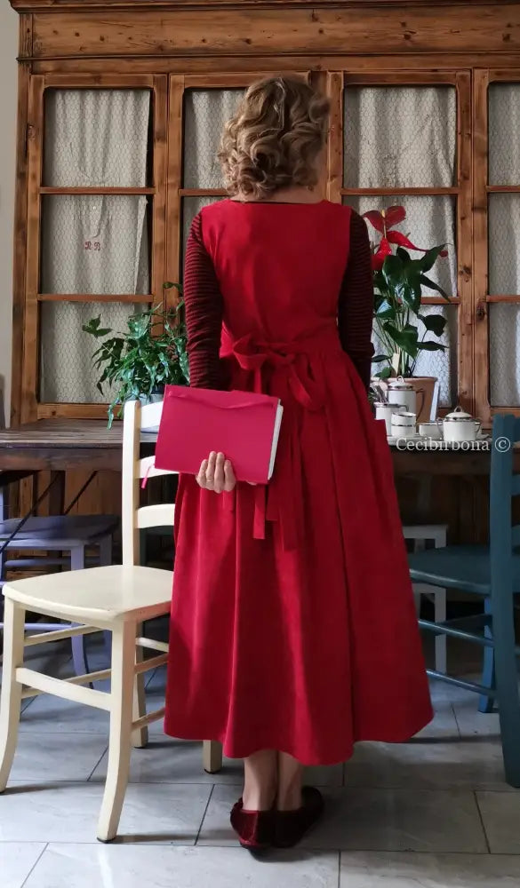 Grembiule in velluto rosso ciliegia (Ref. 460) grembiule donna tessuti moderni