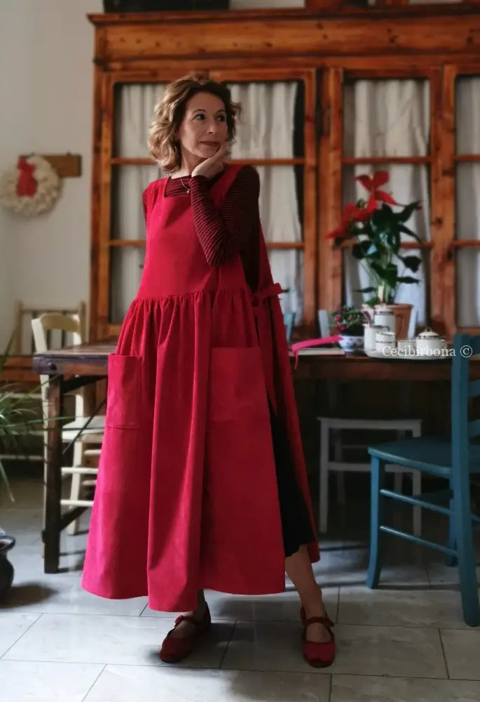Grembiule in velluto rosso ciliegia (Ref. 460) grembiule donna tessuti moderni