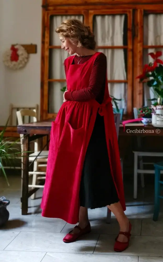 Grembiule in velluto rosso ciliegia (Ref. 460) grembiule donna tessuti moderni