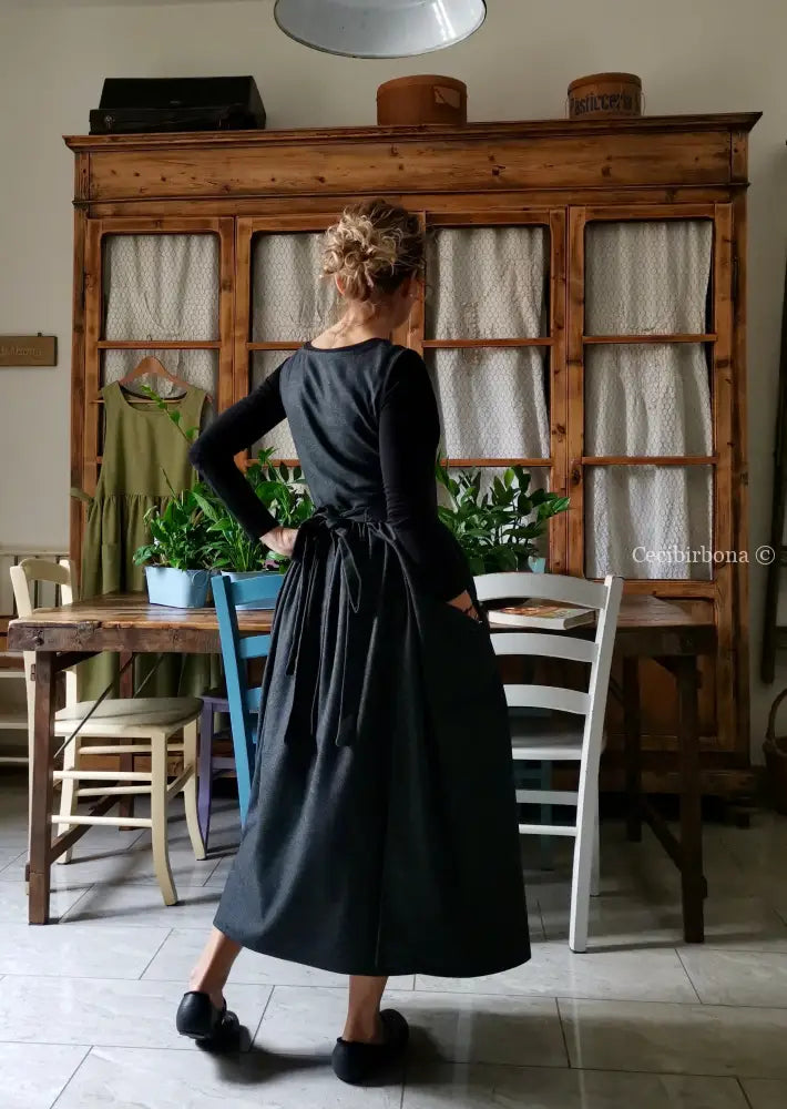 Grembiule invernale grigio scuro (Ref. 365) grembiule donna tessuti moderni