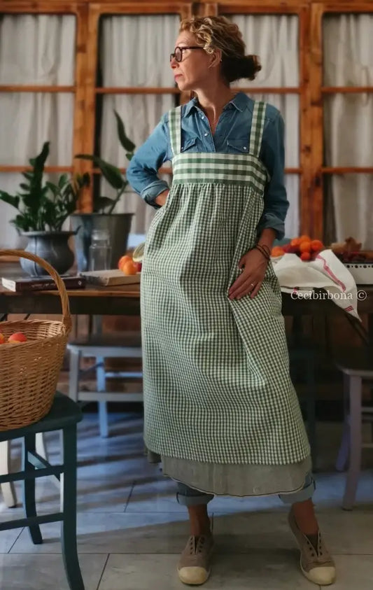 Grembiule lungo con bretelle a quadri verdi (Ref. 39) grembiule donna tessuti moderni