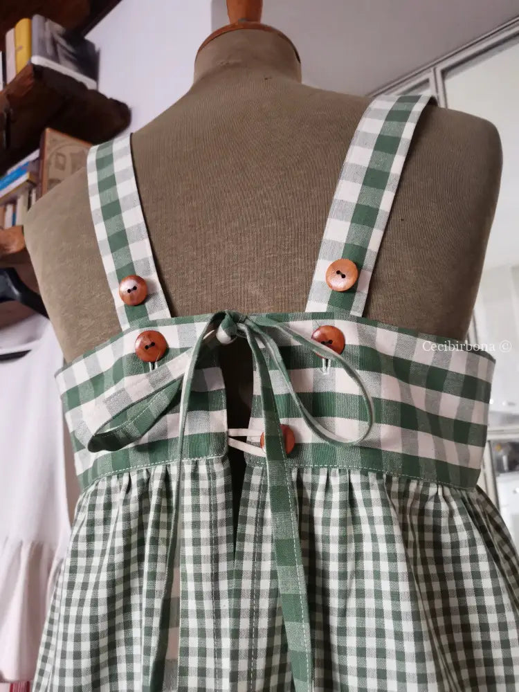 Grembiule lungo con bretelle a quadri verdi (Ref. 39) grembiule donna tessuti moderni