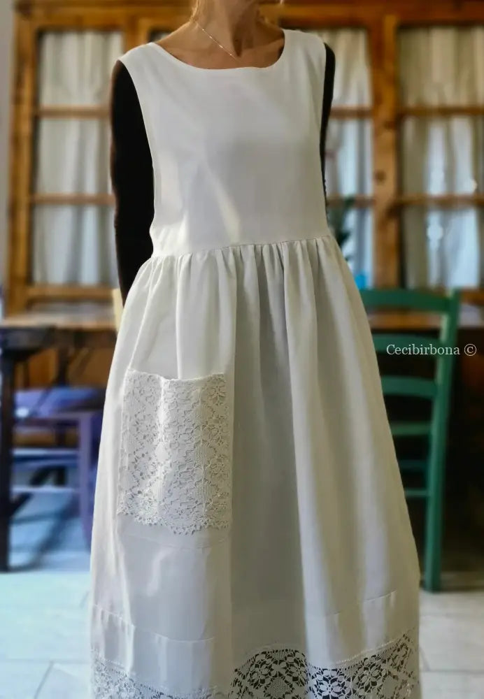 Grembiule lungo da cucina con pizzo (Ref. 132) grembiule donna tessuti antichi
