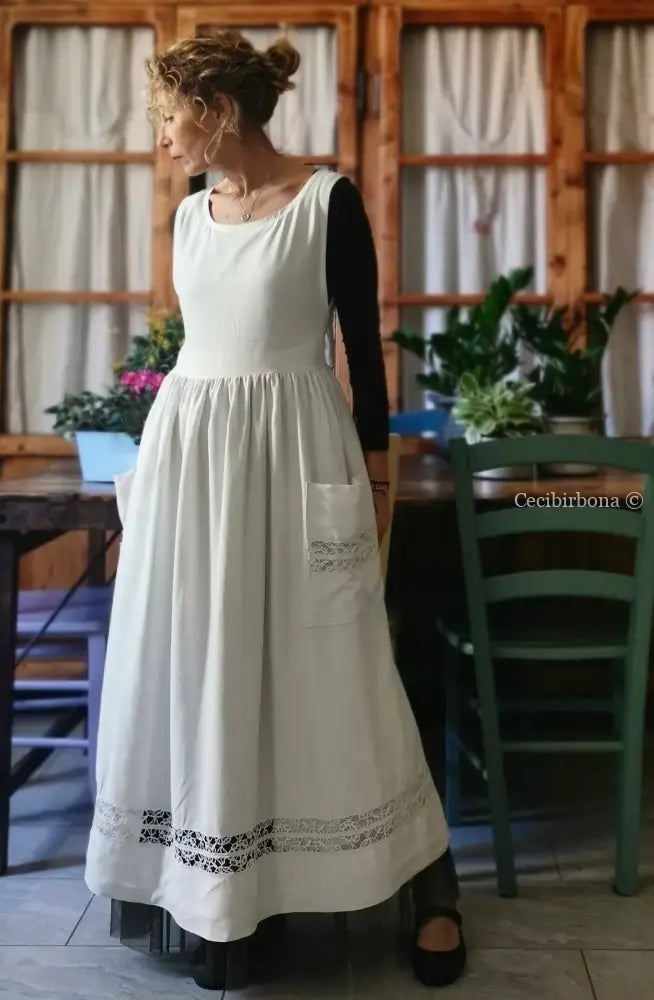 Grembiule lungo in lino antico con tramezzo di pizzo (Ref. 143) grembiule donna tessuti antichi