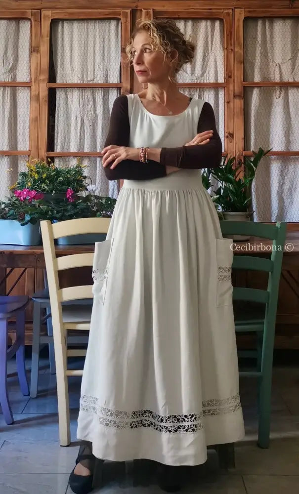 Grembiule lungo in lino antico con tramezzo di pizzo (Ref. 143) grembiule donna tessuti antichi