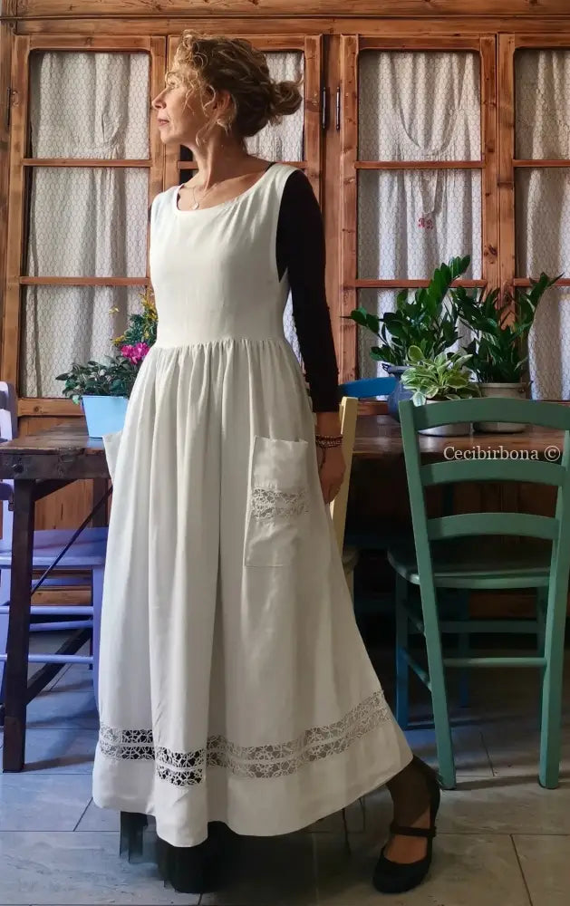 Grembiule lungo in lino antico con tramezzo di pizzo (Ref. 143) grembiule donna tessuti antichi