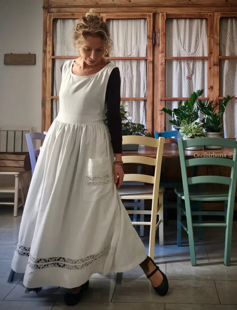 Grembiule lungo in lino antico con tramezzo di pizzo (Ref. 143) grembiule donna tessuti antichi