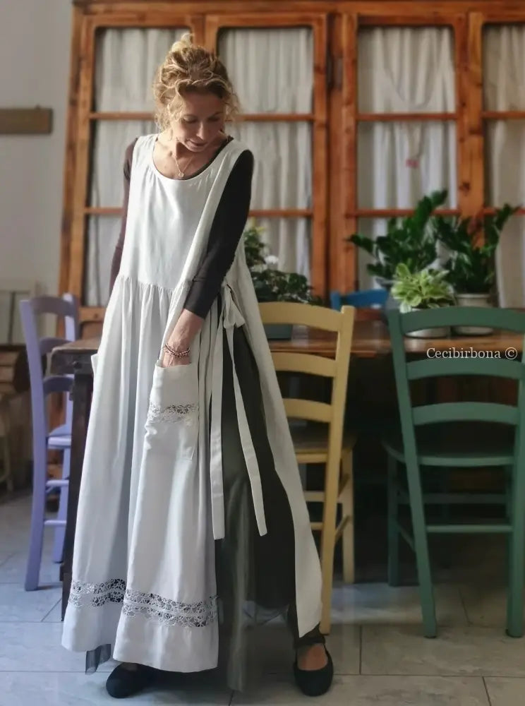 Grembiule lungo in lino antico con tramezzo di pizzo (Ref. 143) grembiule donna tessuti antichi