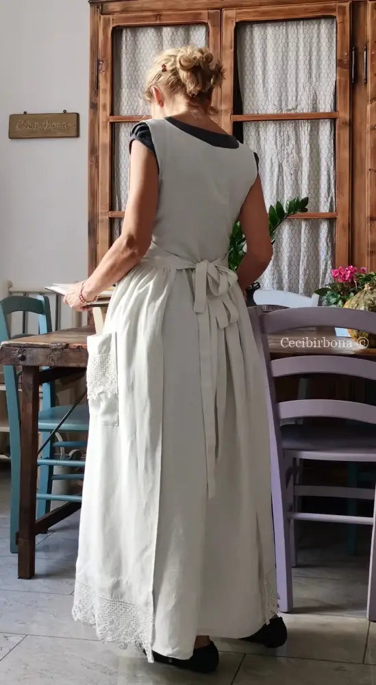 Grembiule lungo in lino con balza all’uncinetto (Ref. 185) grembiule donna tessuti antichi