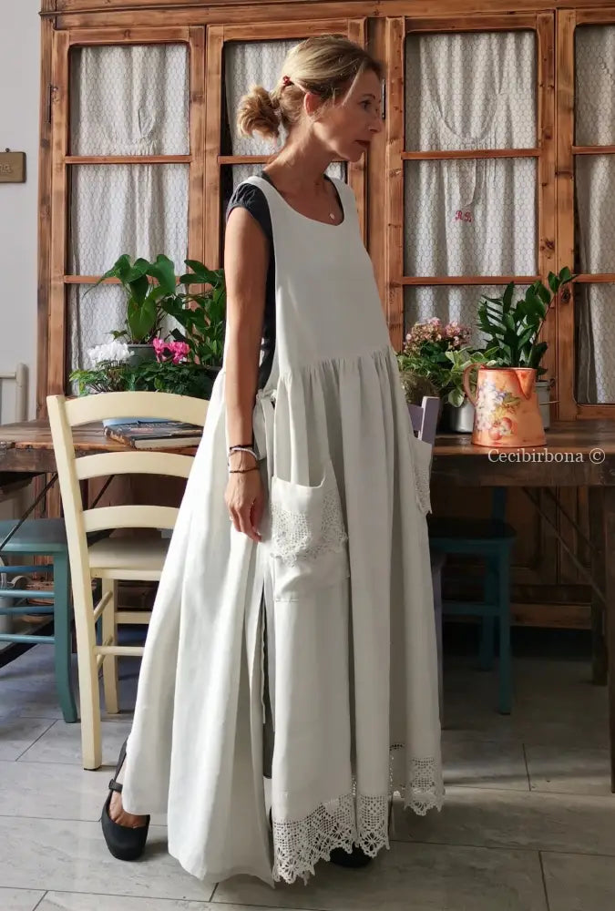 Grembiule lungo in lino con balza all’uncinetto (Ref. 185) grembiule donna tessuti antichi