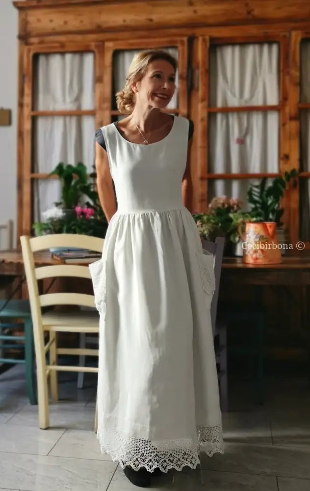 Grembiule lungo in lino con balza all’uncinetto (Ref. 185) grembiule donna tessuti antichi