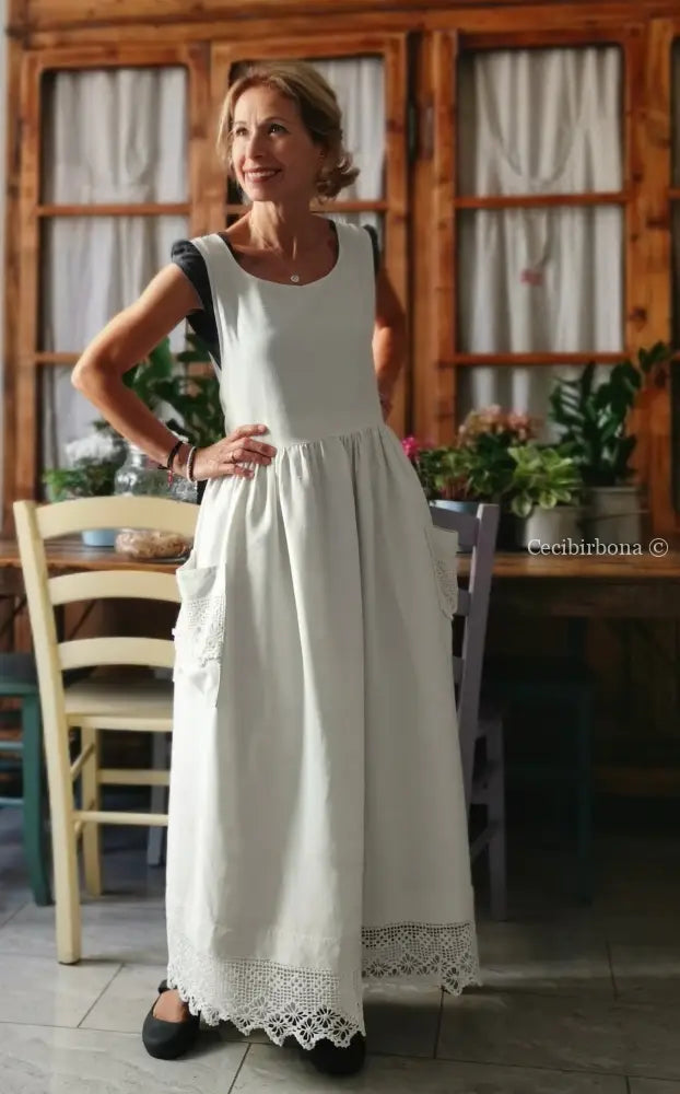 Grembiule lungo in lino con balza all’uncinetto (Ref. 185) grembiule donna tessuti antichi