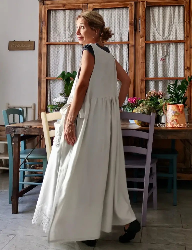 Grembiule lungo in lino con balza all’uncinetto (Ref. 185) grembiule donna tessuti antichi