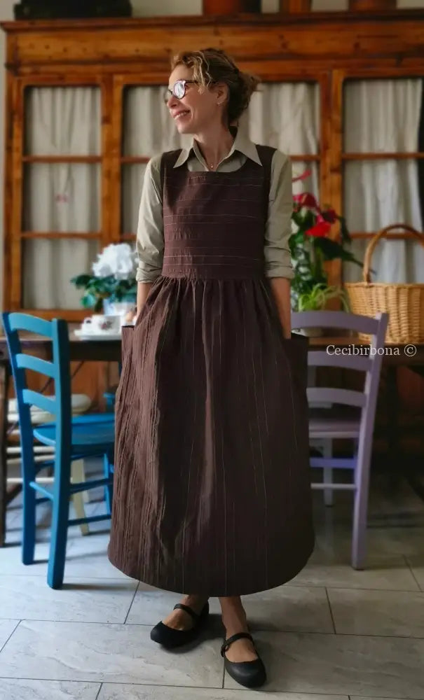 Grembiule marrone scuro rigato (Ref. 494) grembiule donna tessuti moderni
