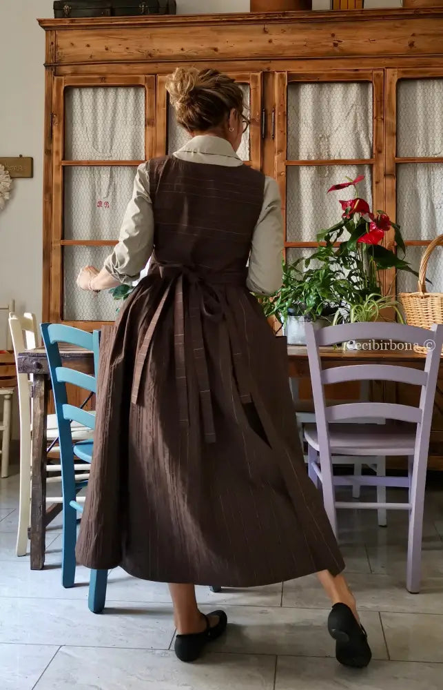 Grembiule marrone scuro rigato (Ref. 494) grembiule donna tessuti moderni